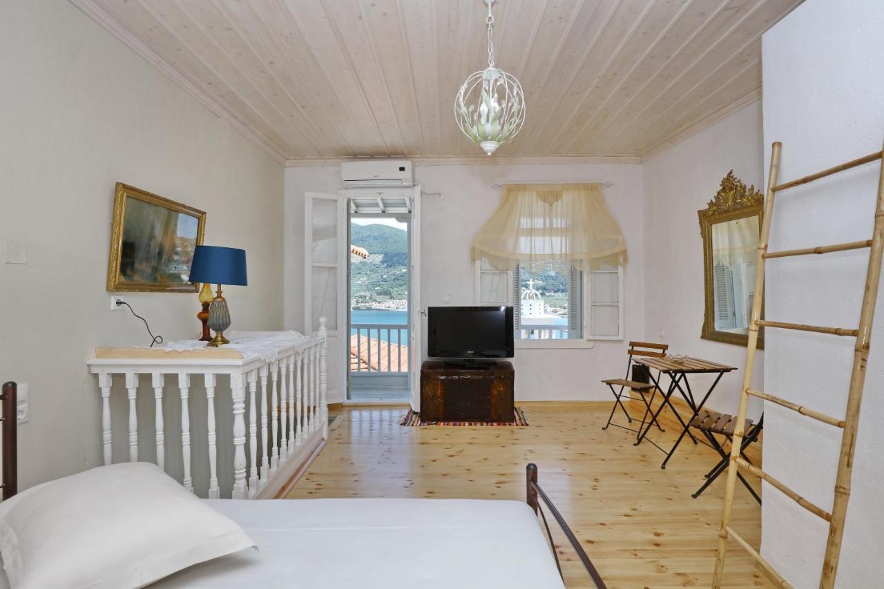 House Of Town Apartment Skopelos Exterior foto